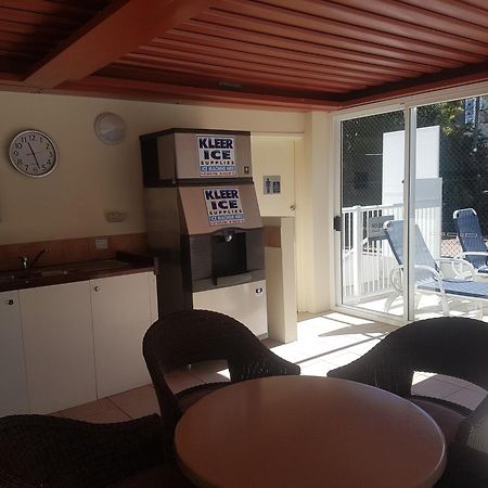 Surfers/Broadbeach Pool View. Free Parking & Wifi Gold Coast Extérieur photo