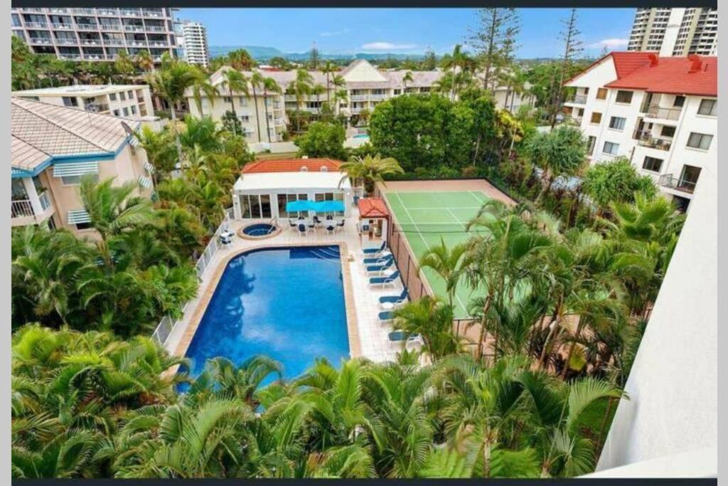 Surfers/Broadbeach Pool View. Free Parking & Wifi Gold Coast Extérieur photo